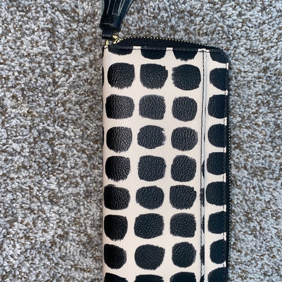 Kate Spade Wallet - Picture 2 of 3